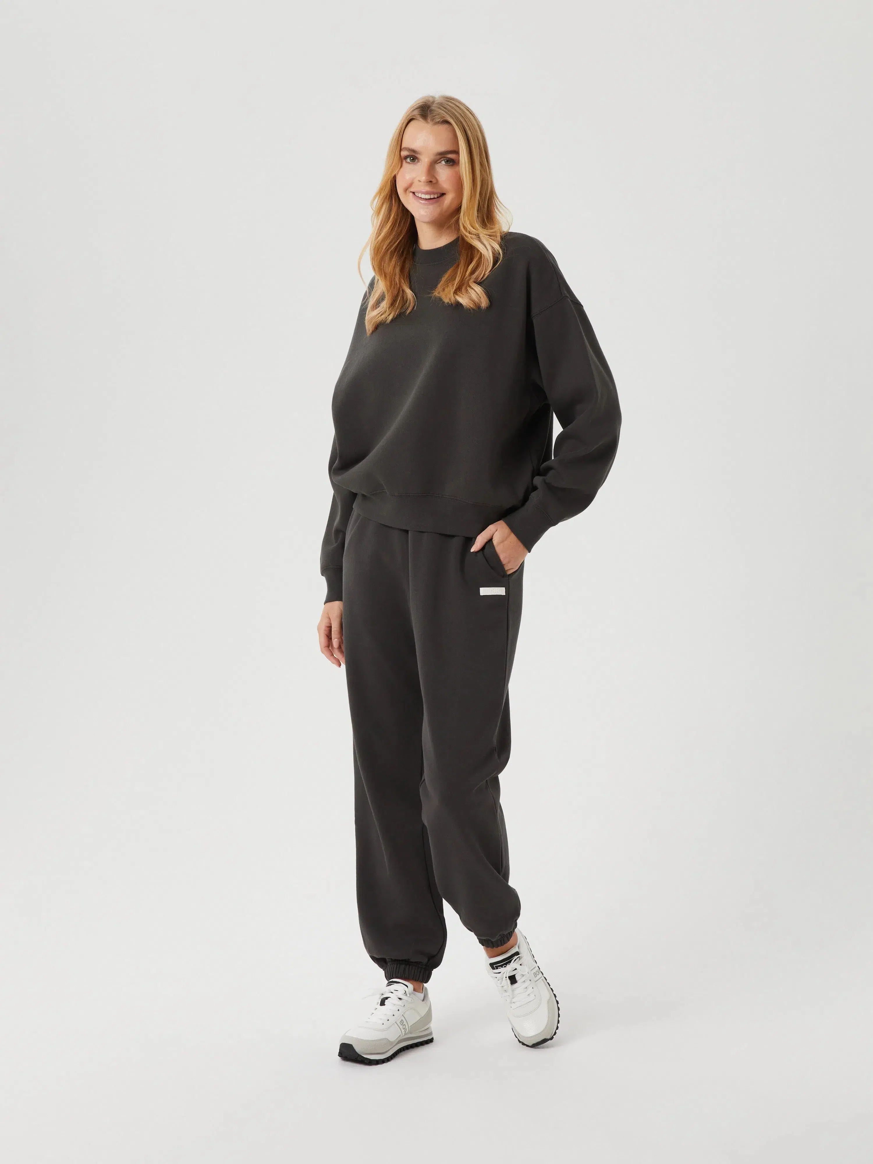 Bjorn Borg Studio Oversized Crew Sweater Dames - Image 3
